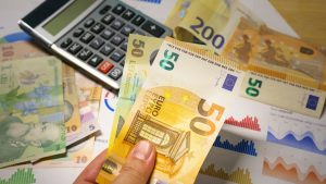 euro lei banknotes